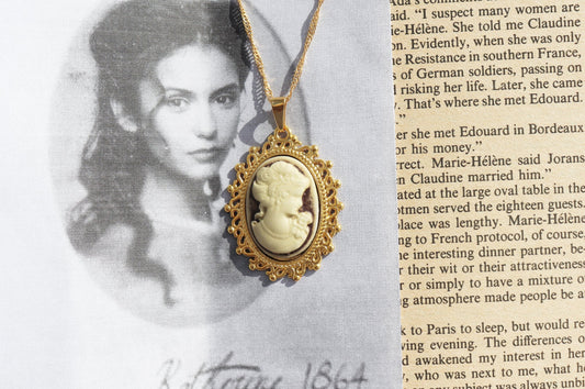 Vintage Woman Cameo Necklace