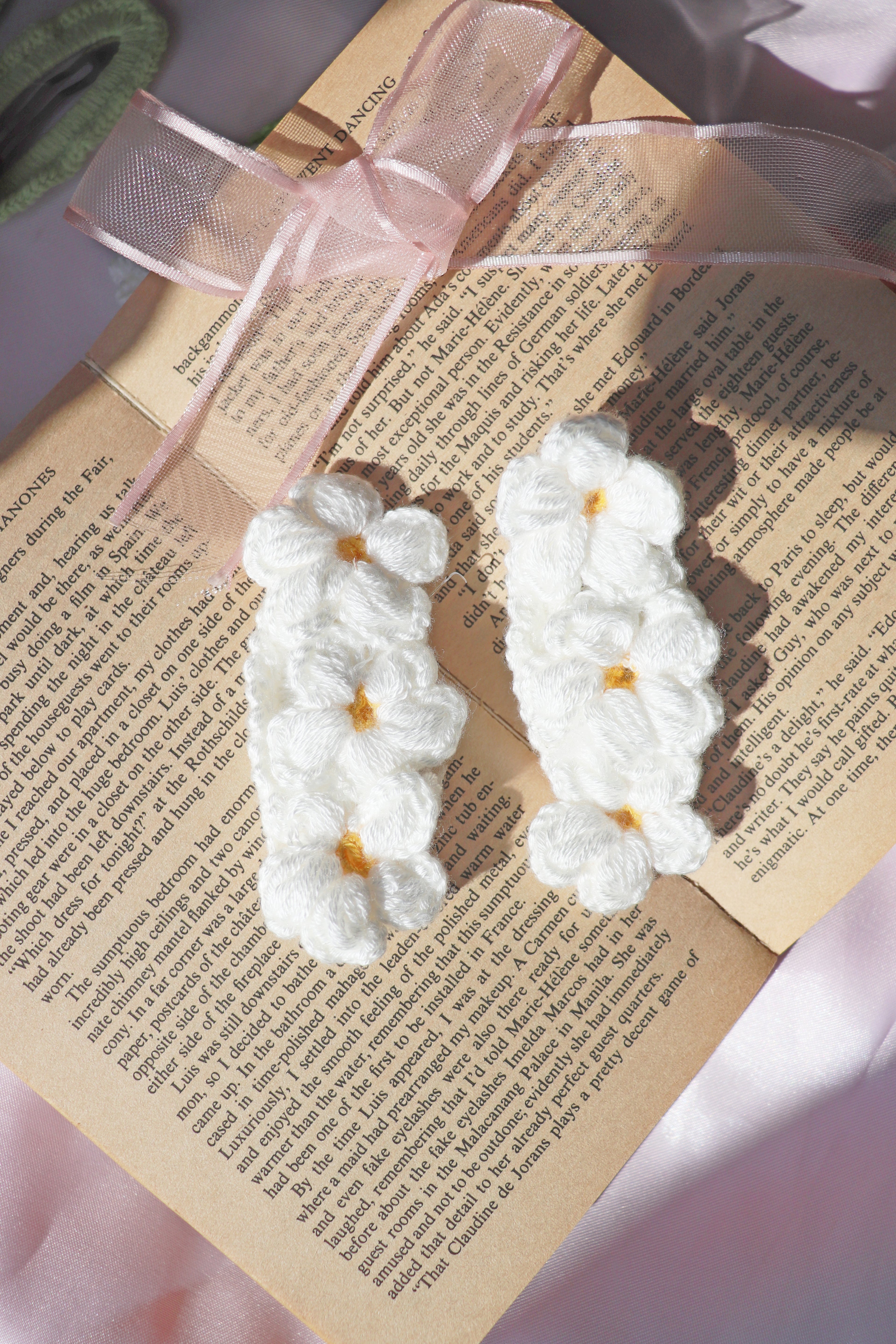 Daisy Hair Clips