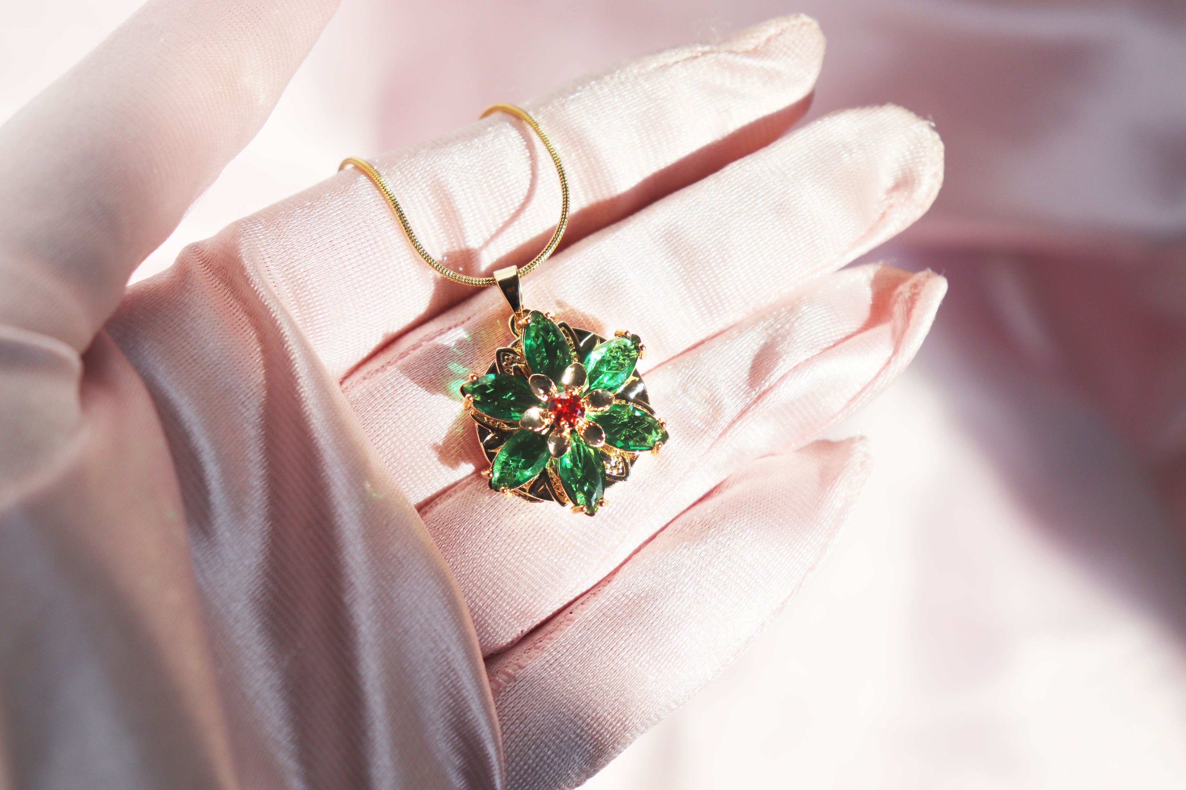 Anastasia Spinning Necklace