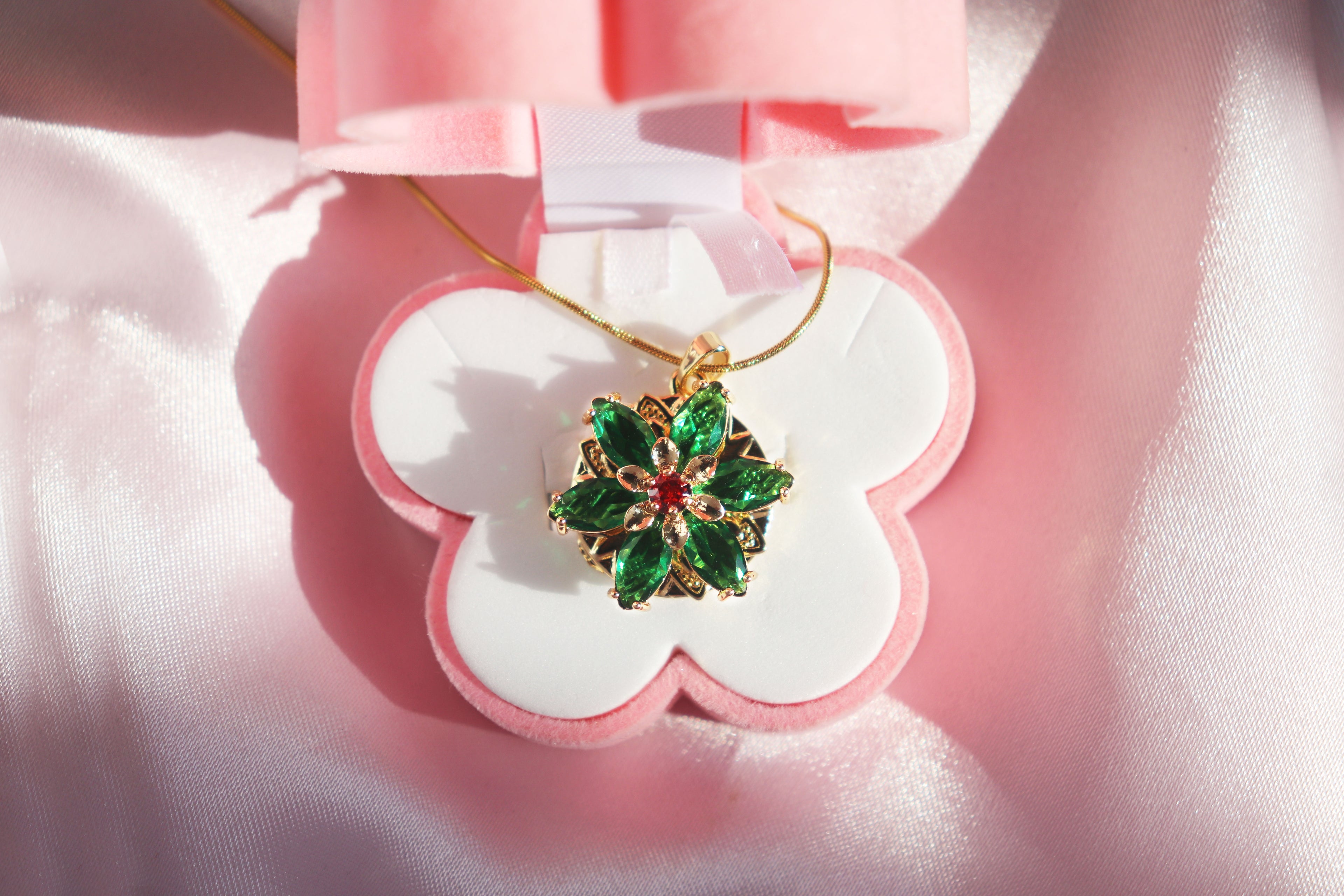 Anastasia Spinning Necklace