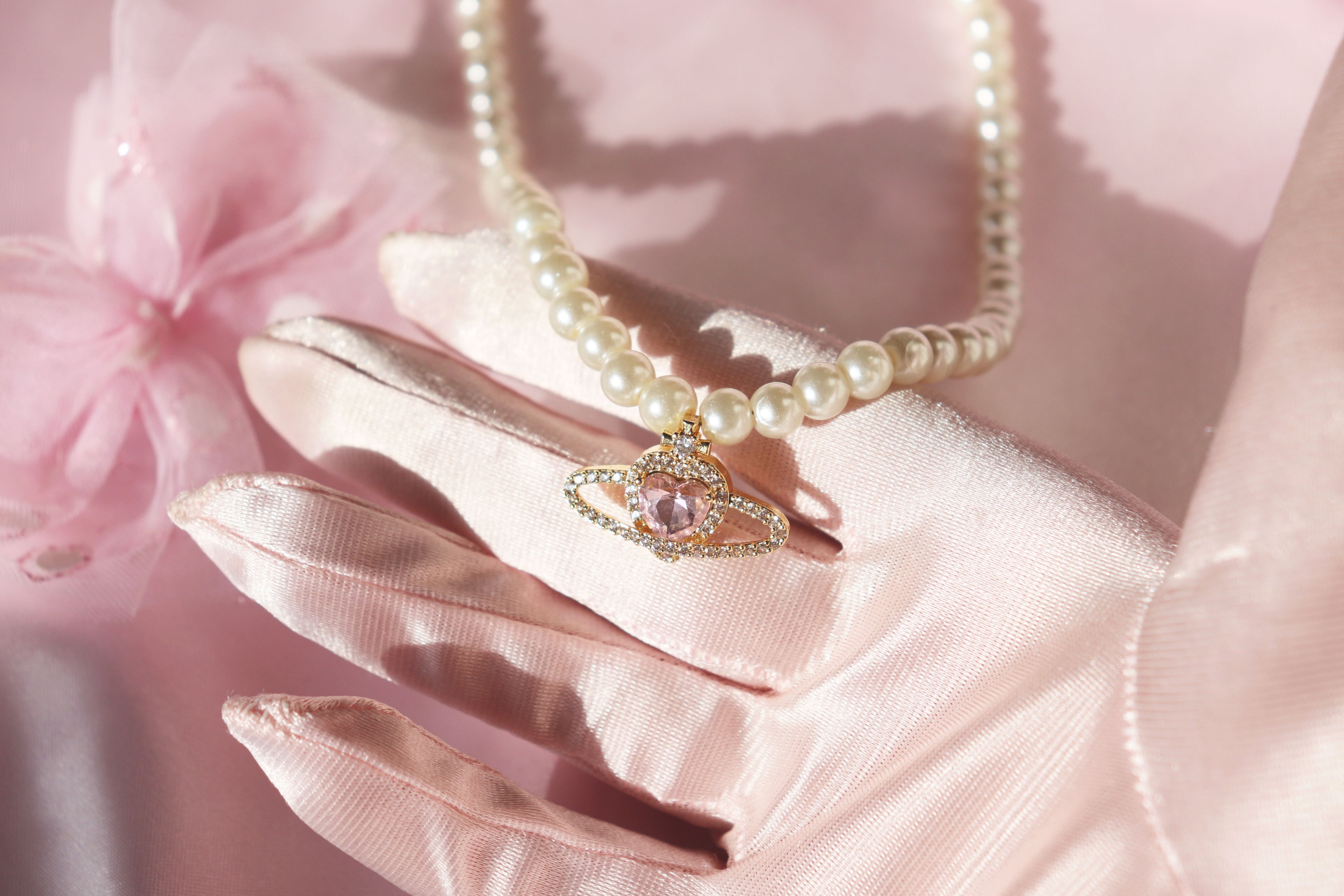 Saturn Pearl Necklace