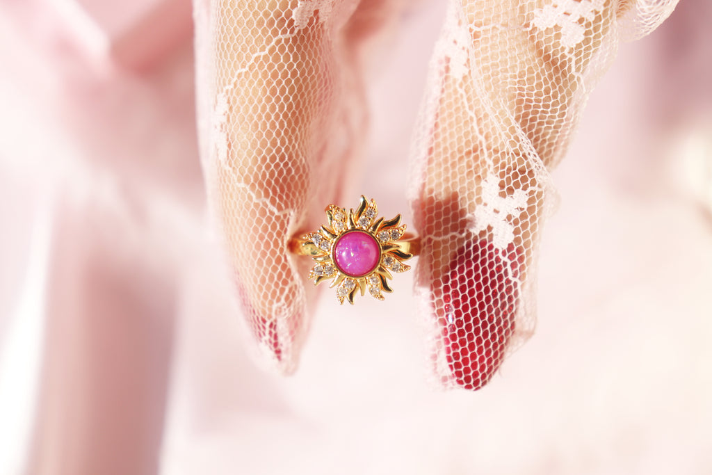Spinning Rapunzel Sun Necklace & Ring Set