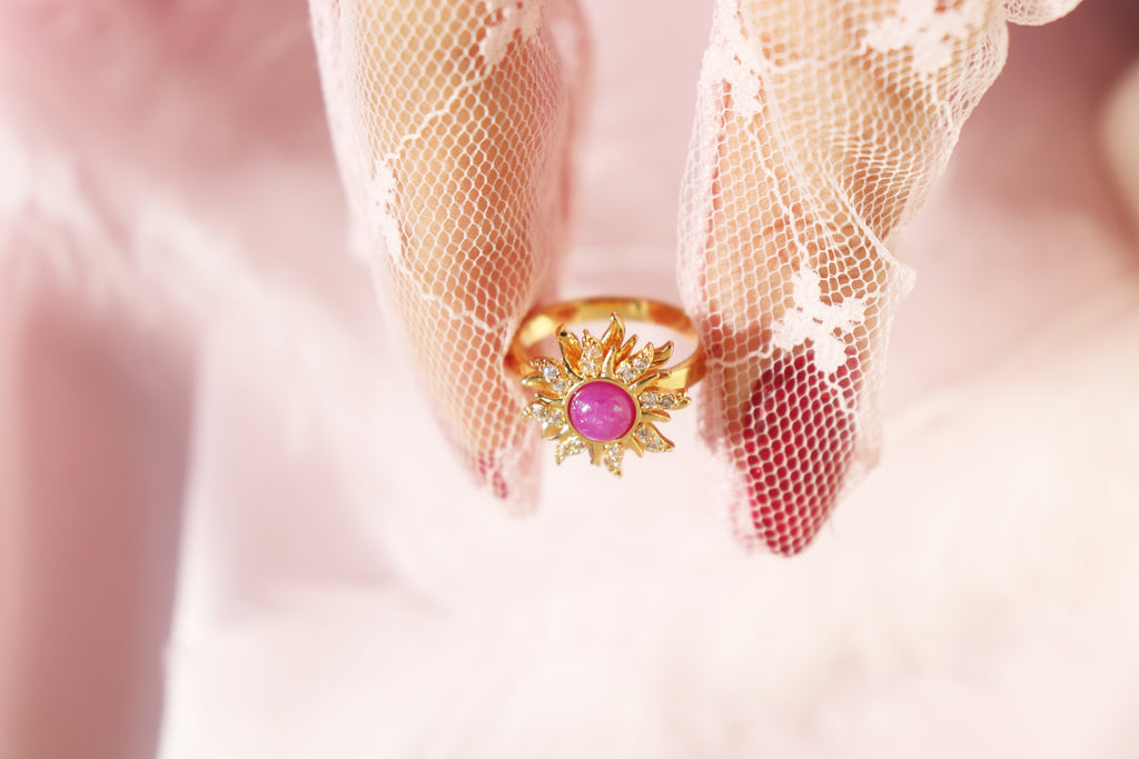 Spinning Rapunzel Sun Necklace & Ring Set