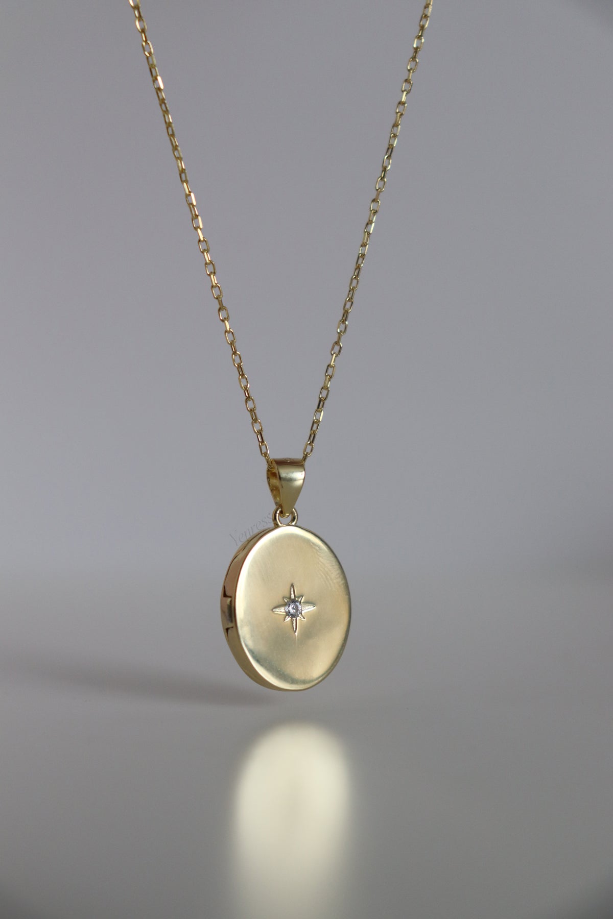Starlight Oval Locket 925 Sterling Silver Necklace