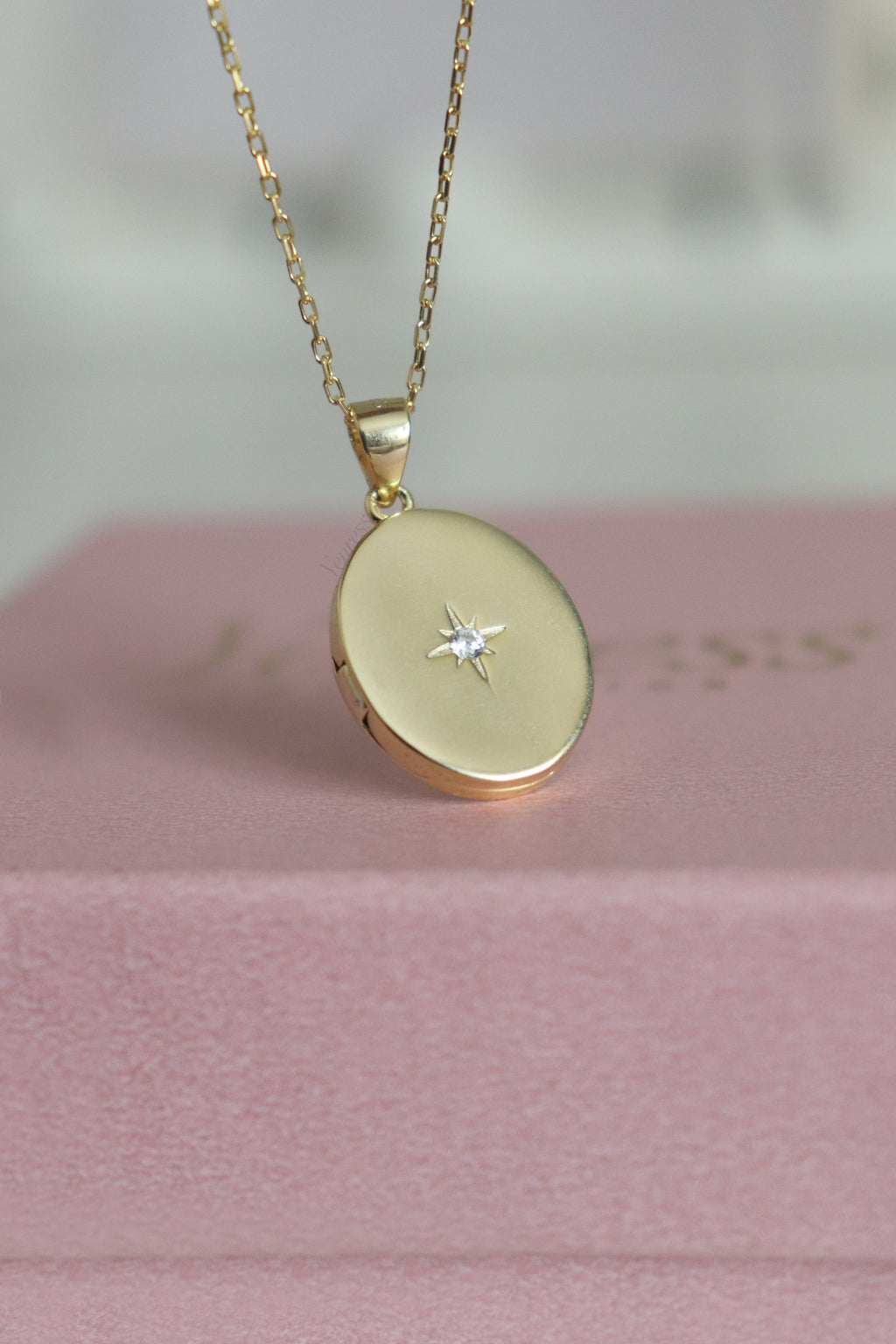 Starlight Oval Locket 925 Sterling Silver Necklace
