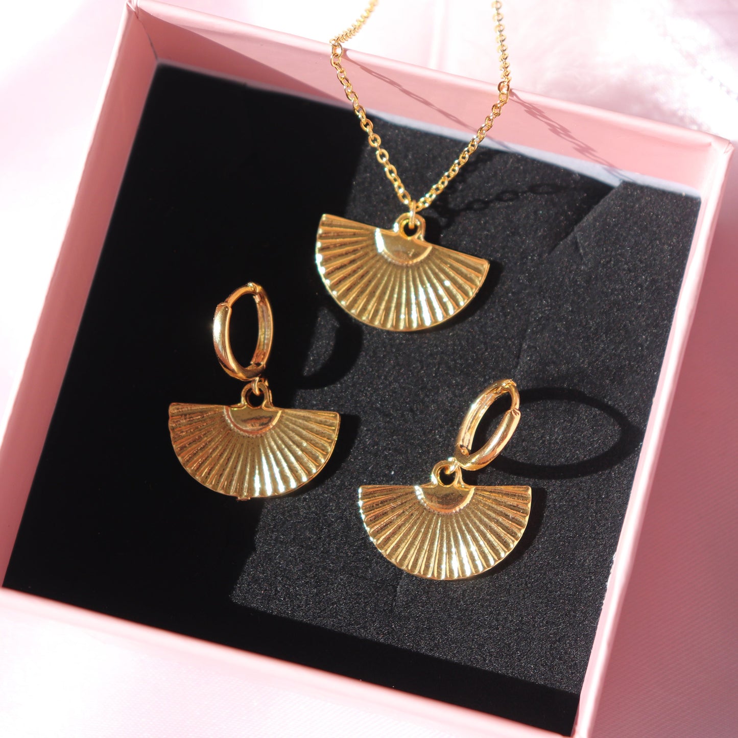 War Fan Necklace and Earrings Set | Avatar Kyoshi Jewelry