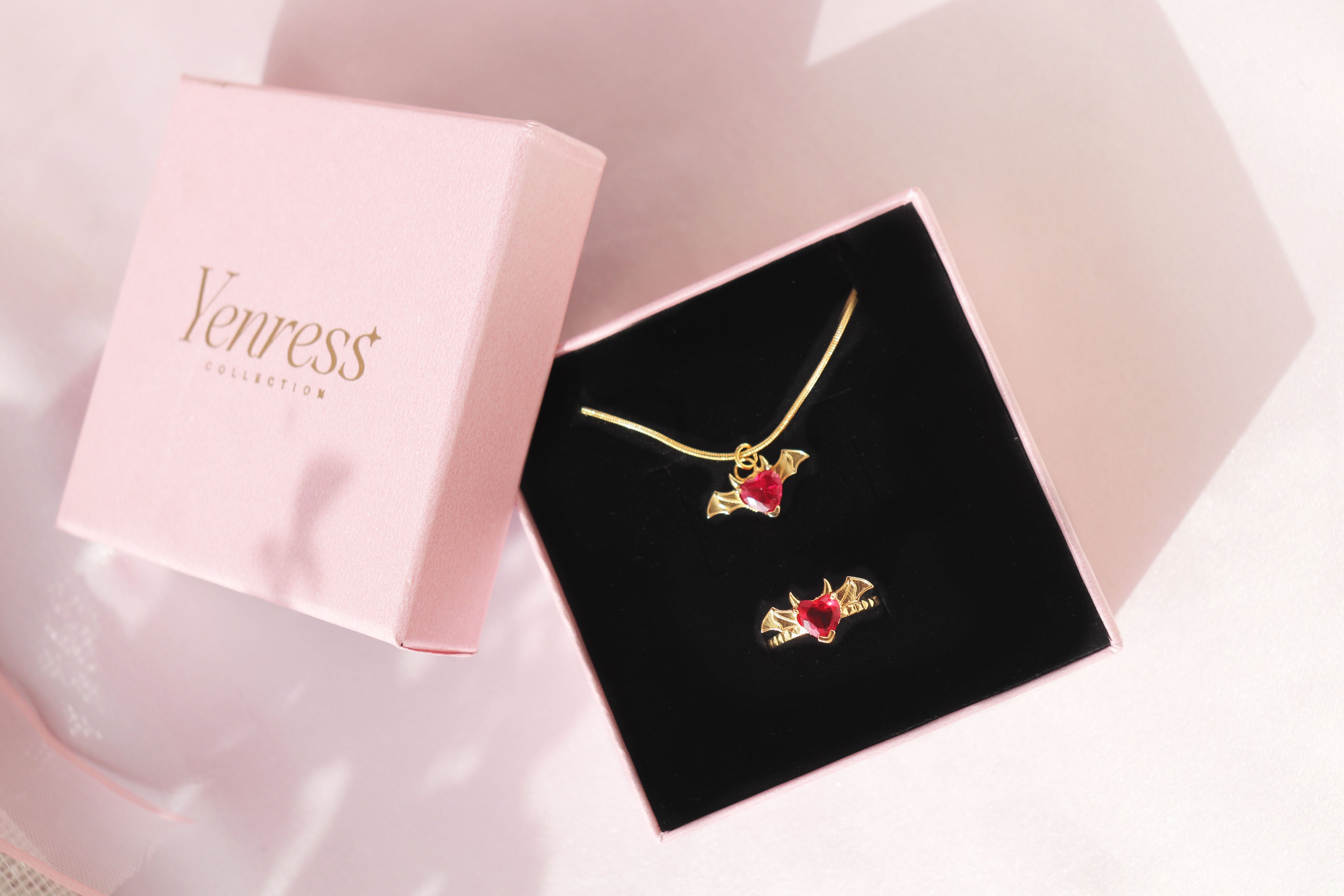 Vampire's Heart Necklace & Ring Set