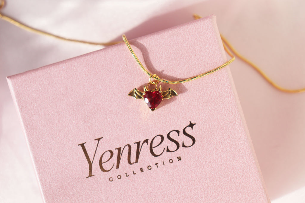 Vampire's Heart Necklace & Ring Set