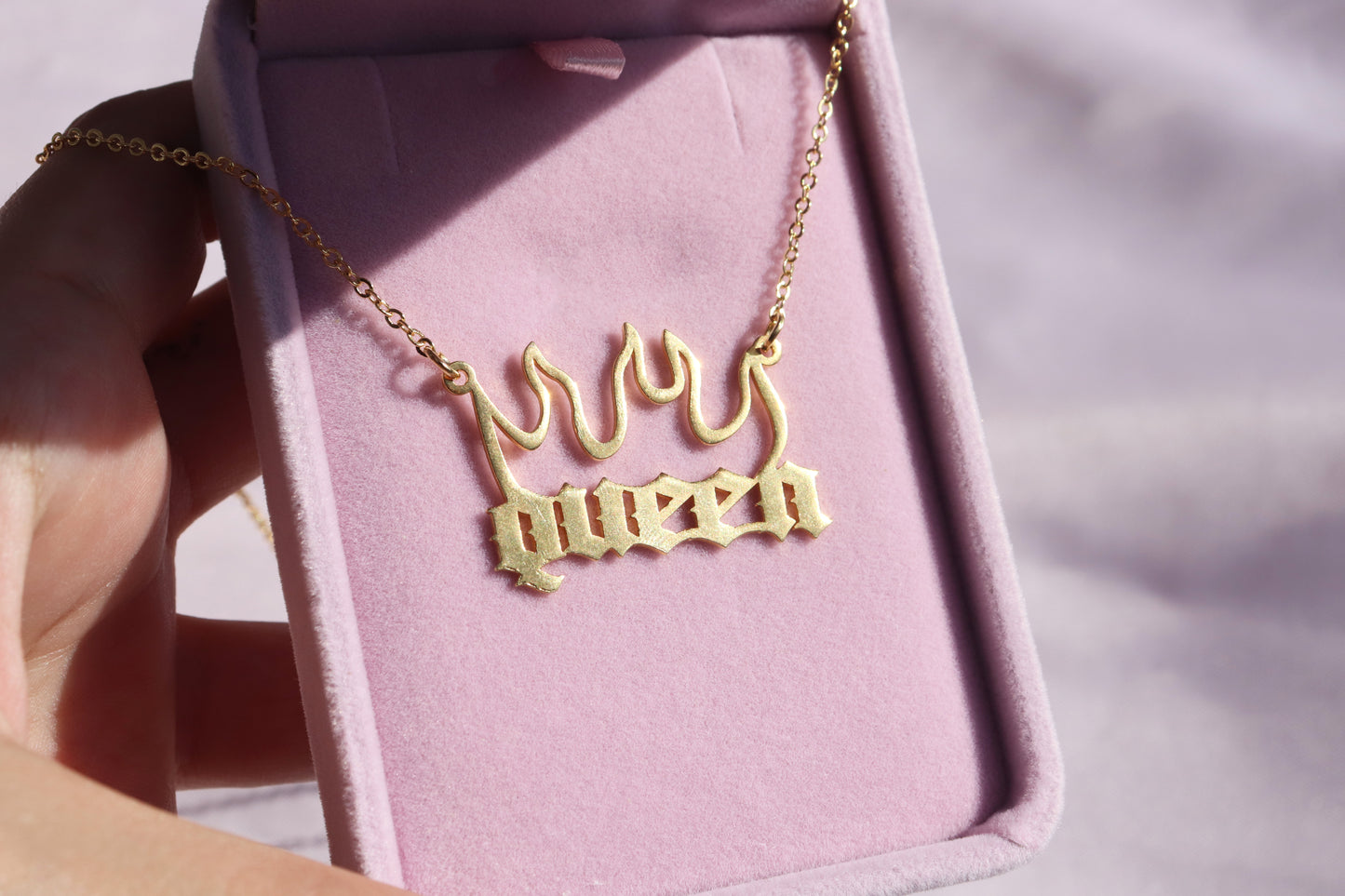 Baddie Necklaces | Baby & Queen Pendant