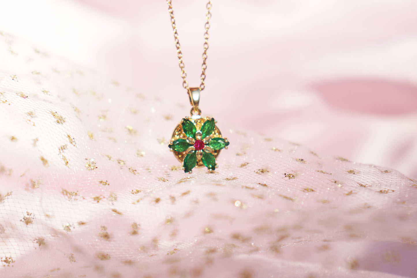 Anastasia Spinning Necklace Mini